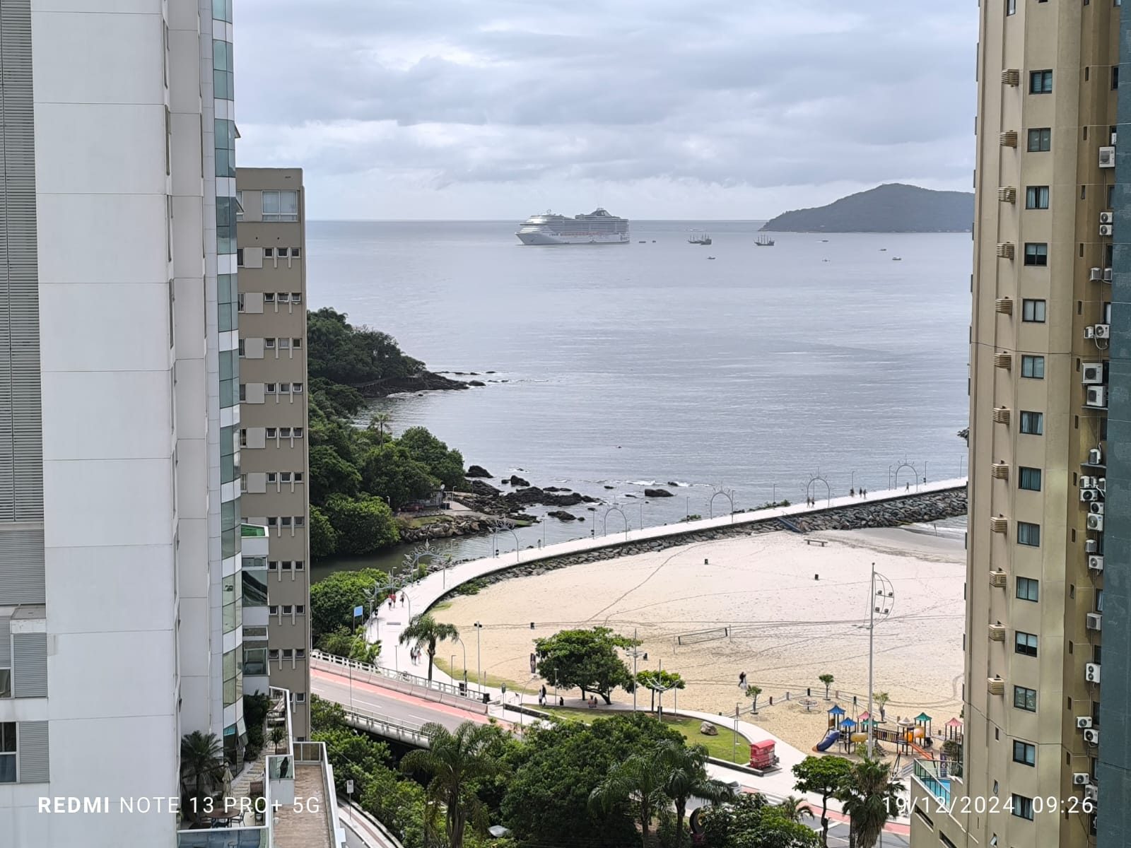 Apto Vista Mar Locação — Balneário Camboriú