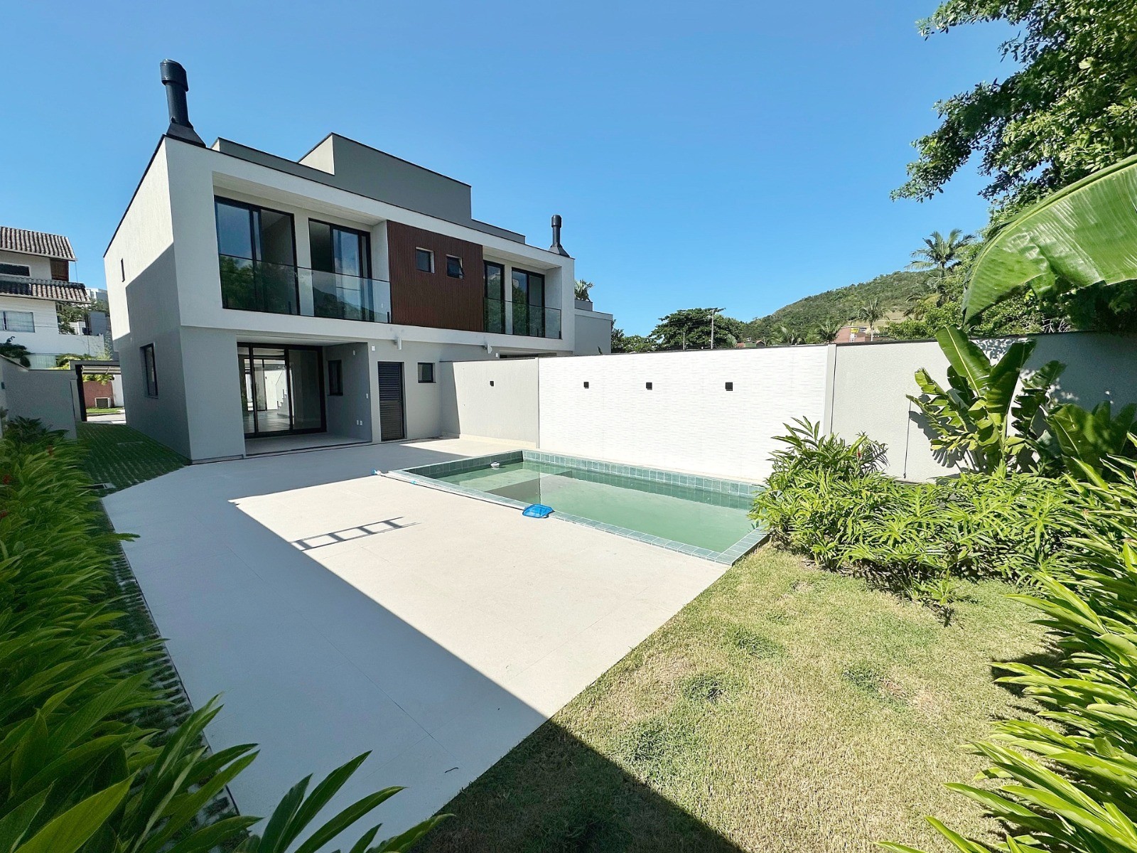 Casa 3 suítes com piscina a 150 metros do mar, Praia do Fagundes, Porto Belo