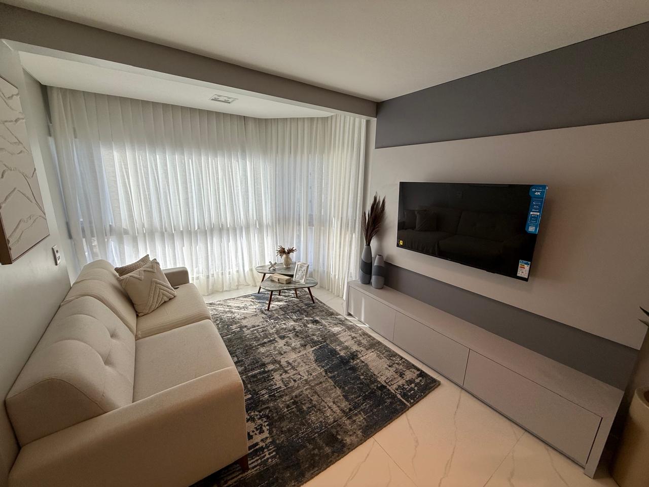 Apartamento reformado 3 dormitórios no Saint Germain, Centro, Balneário Camboriú