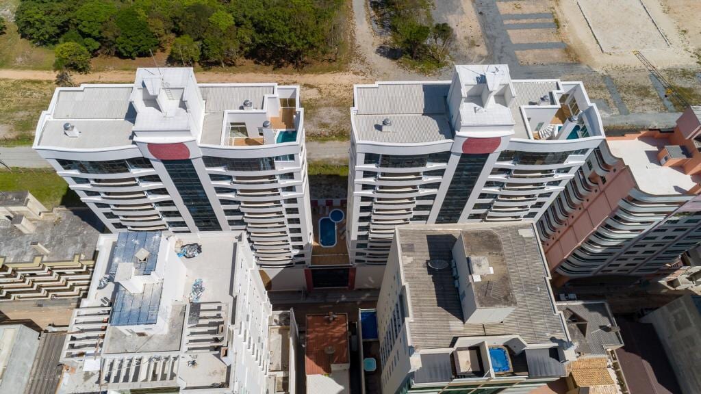 Apartamento 3 suítes no Ed. Spazio D´Art, Meia Praia, Itapema