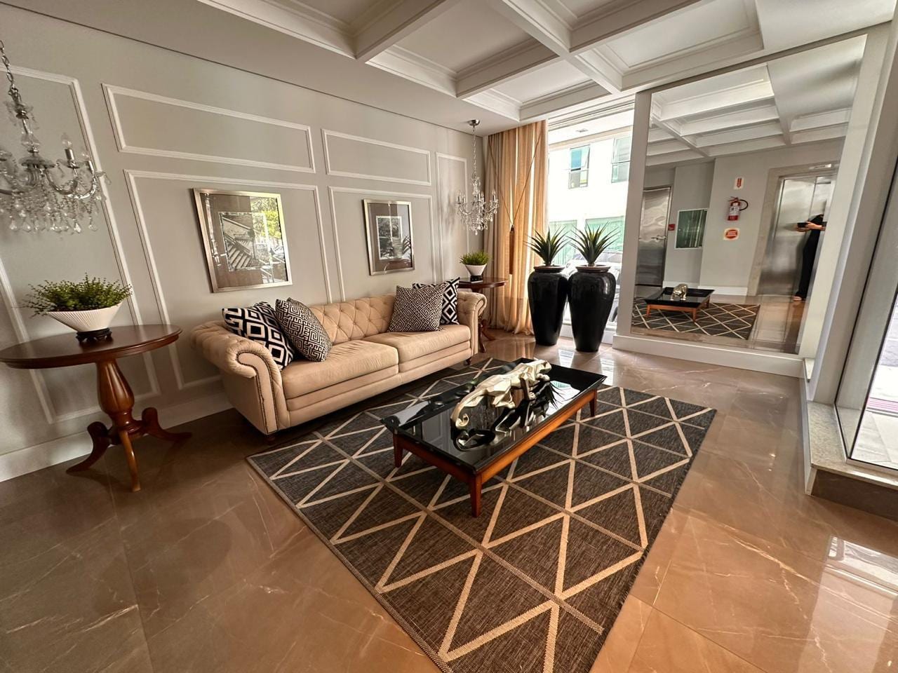 Apartamento 4 dormitórios no Ed. Quatro Estações, Pioneiros, Balneário Camboriú