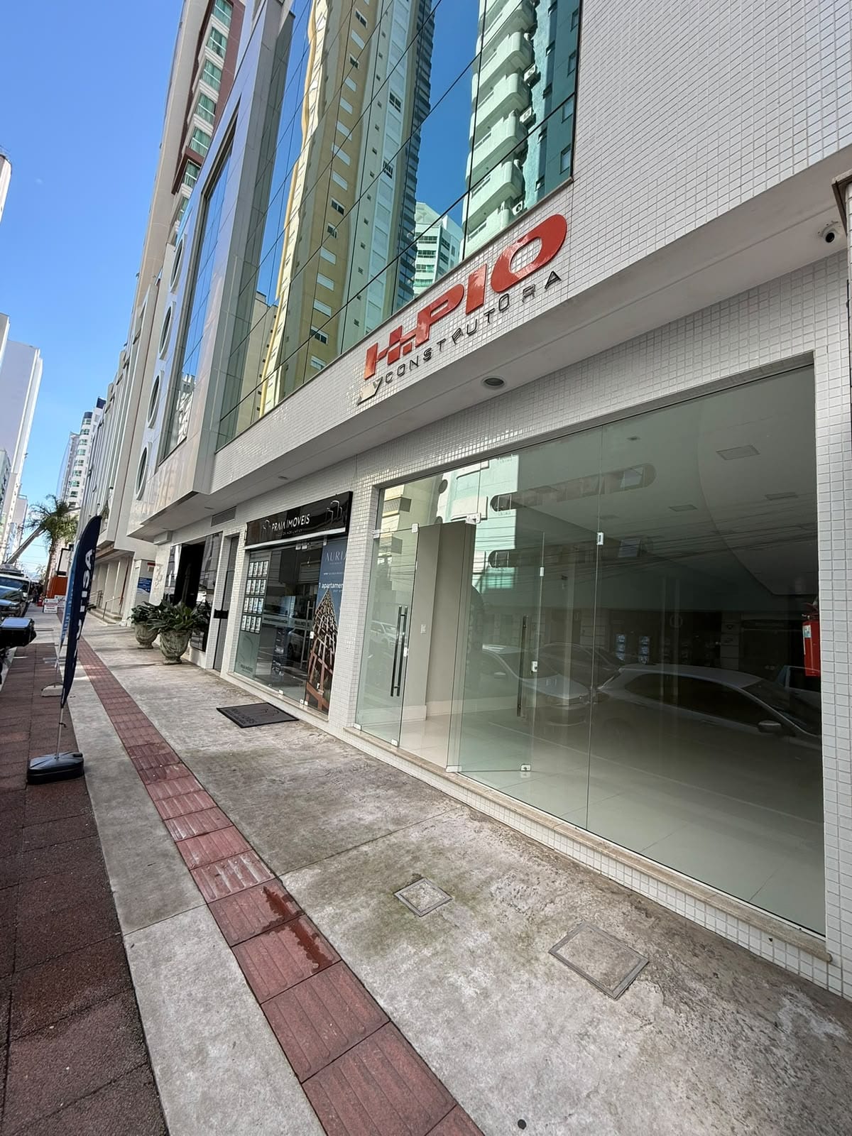 Sala comercial para locação na Rua 2970, Centro, Balneário Camboriú