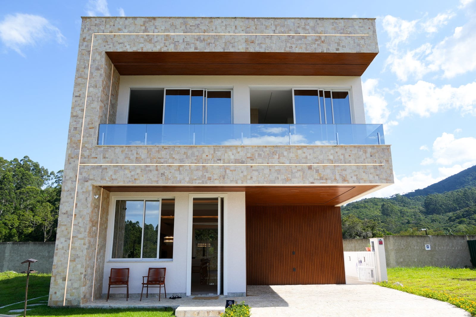 Casa 3 suítes na Rua Isidoro Luís Crispin, Sertão do Trombudo, Itapema