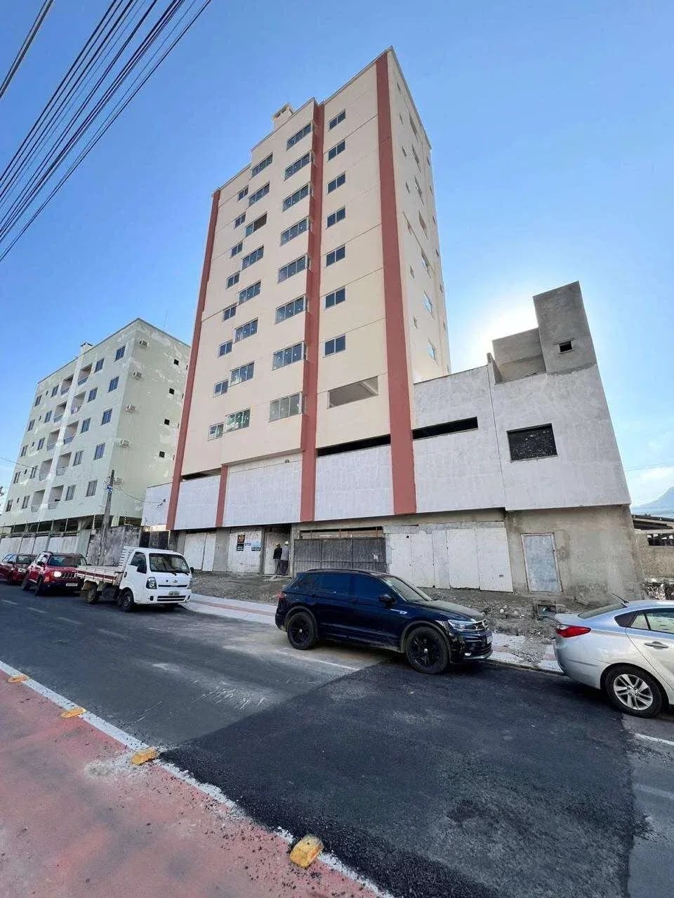 Apartamento 2 suítes no Ed. Ballamares, Tabuleiro, Camboriú