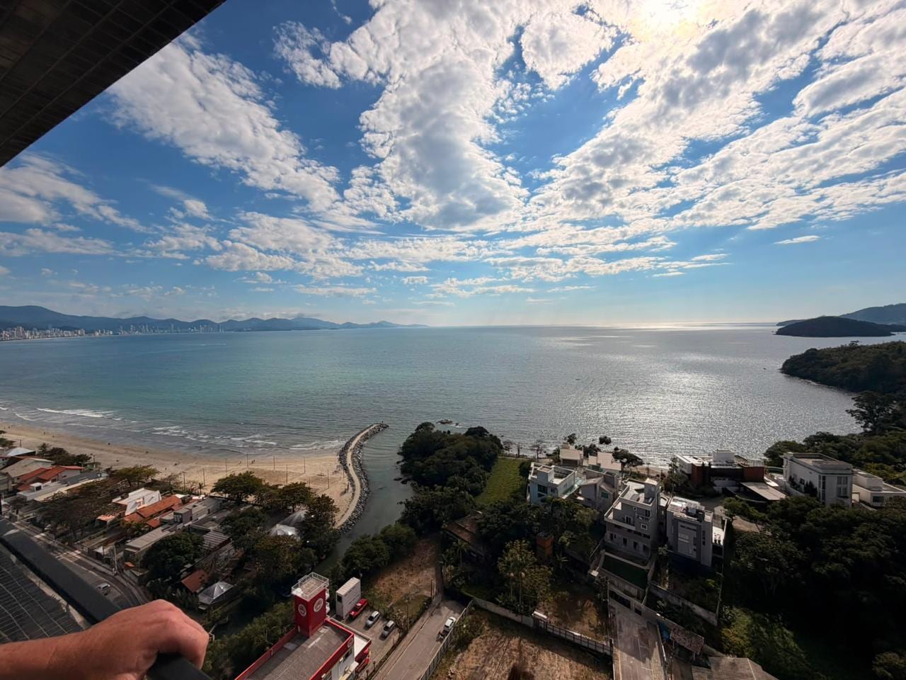 Apartamento 3 suítes vista mar no Rotterdam`Park, Perequê, Porto Belo