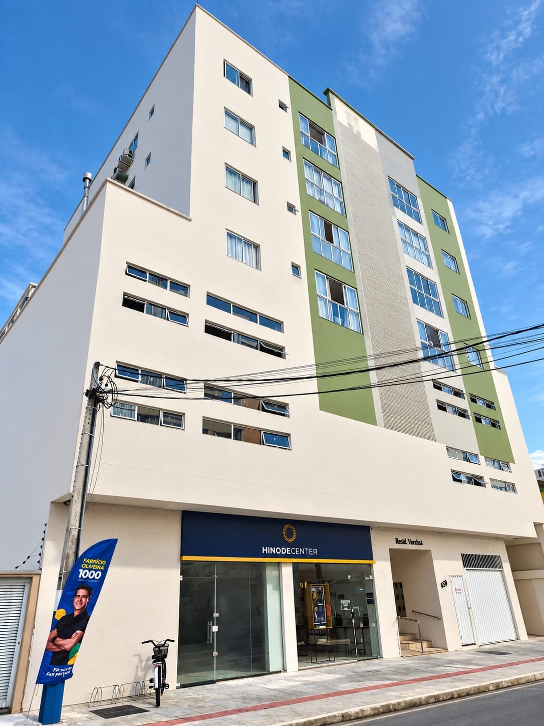 Apartamento 2 dormitórios mobiliado no Ed. Varekai, Nações, Balneário Camboriú