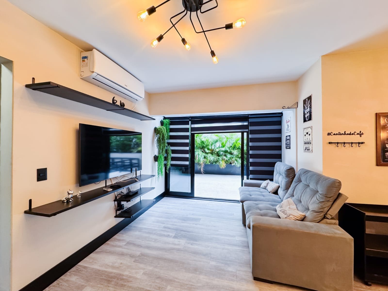 Apartamento 3 dormitórios no Ed. Alzira Maria, Centro, Balneário Camboriú