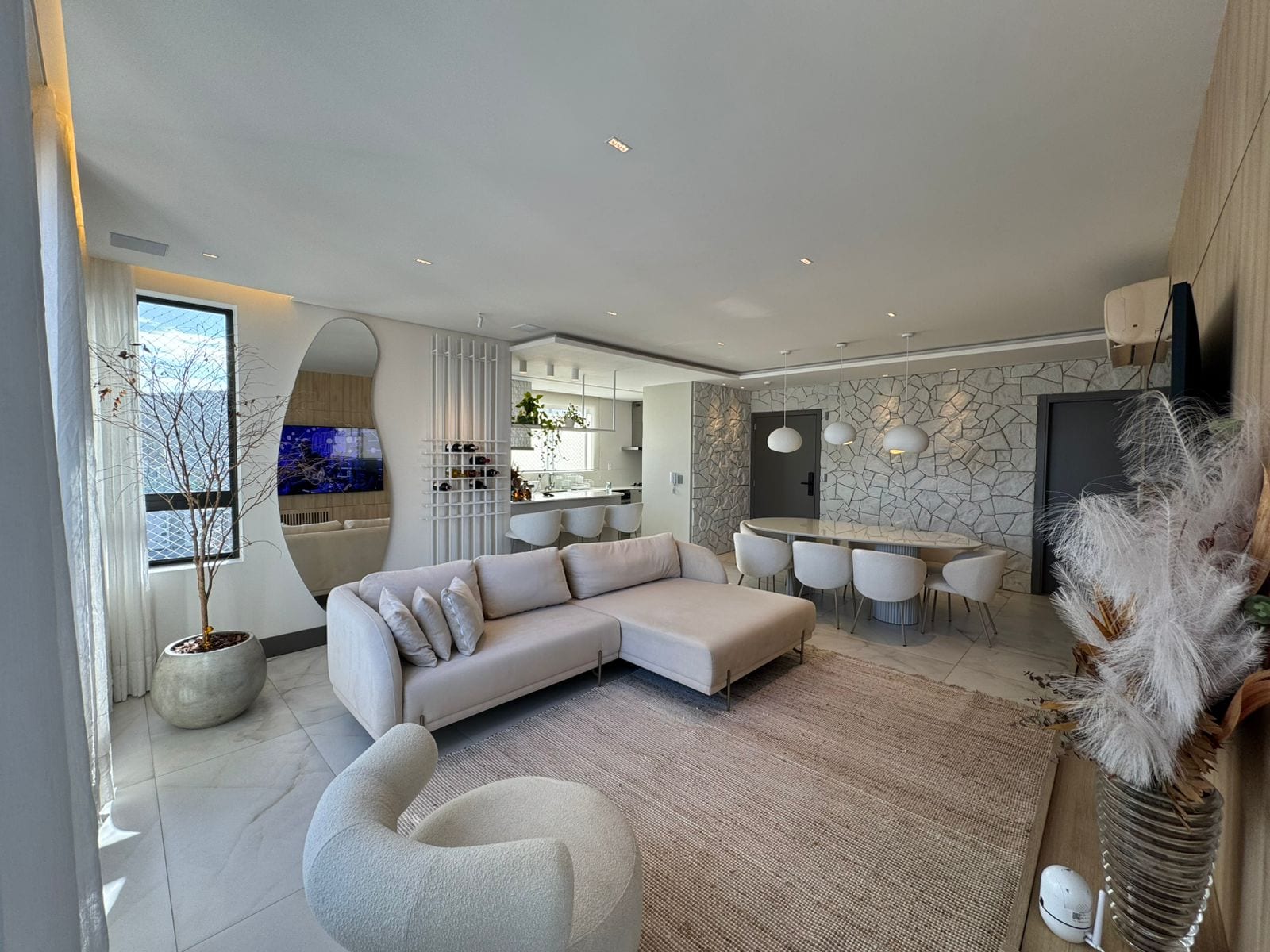 Apartamento 3 suítes mobiliado no Ed. Green Ocean, Centro, Balneário Camboriú
