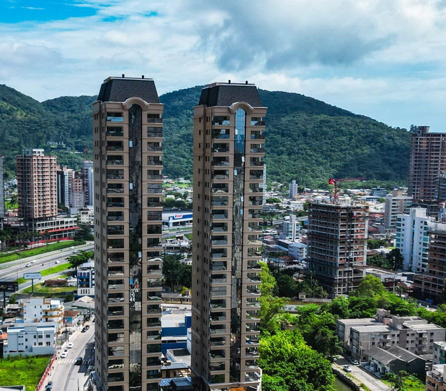 Apartamento 2 suítes mobiliado no Ed. Imperial Coast, Centro, Itapema