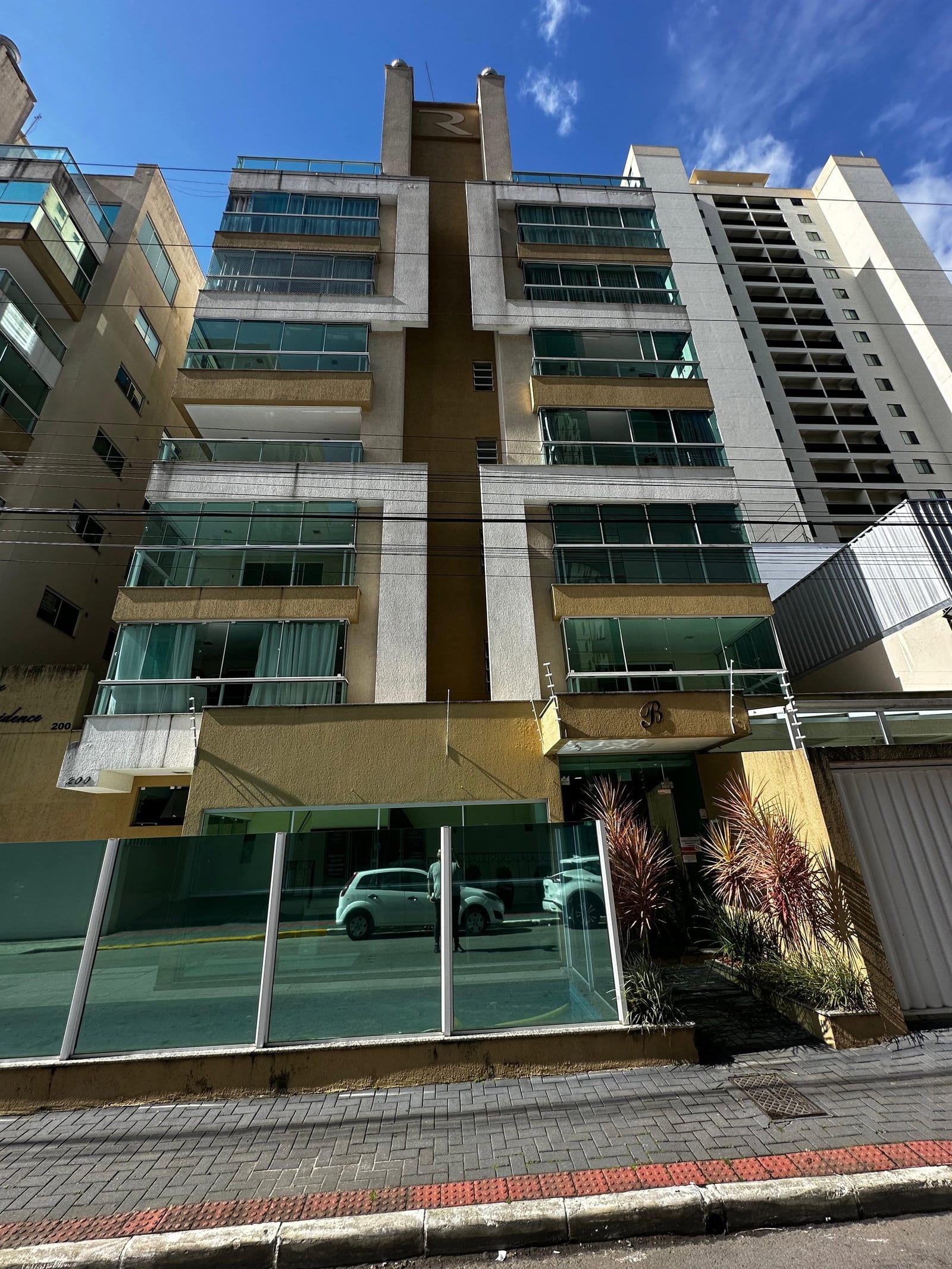 Apartamento 2 dormitórios no Reality Residence, Meia Praia, Itapema