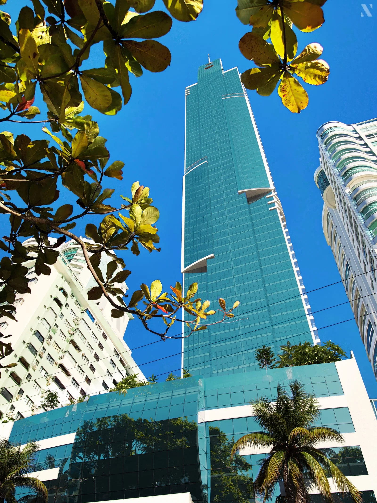 Apartamento 4 suítes mobiliado no One Tower, Barra Sul, Balneário Camboriú