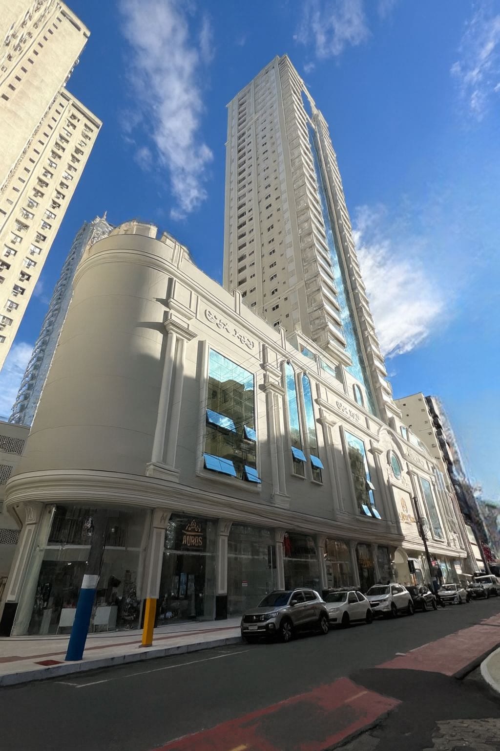 Apartamento 4 suítes mobiliado no La Belle Tour Residence, Centro, Balneário Camboriú