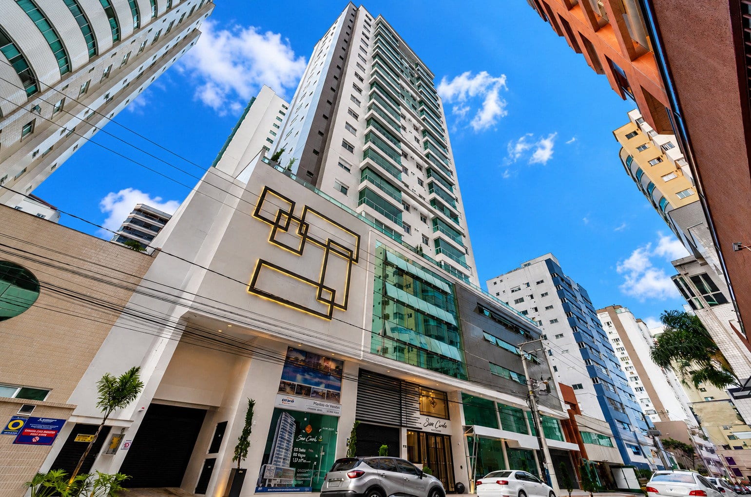 Apartamento 3 suítes semimobiliado vista mar no San Carlo Residence, Centro, Balneário Camboriú
