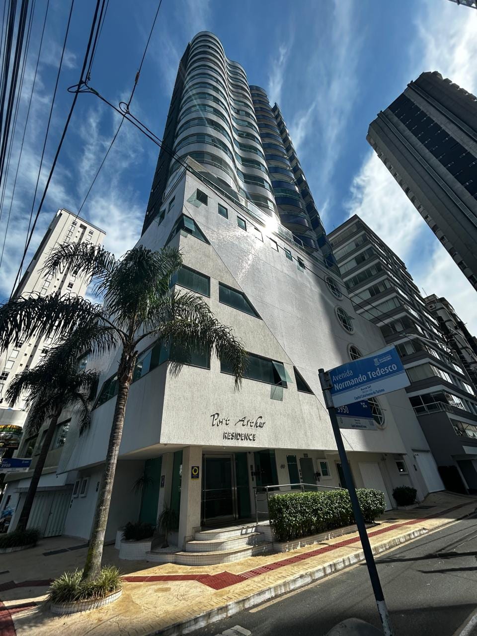 Apartamento 3 suítes no Ed. Port Arthur, Centro, Balneário Camboriú