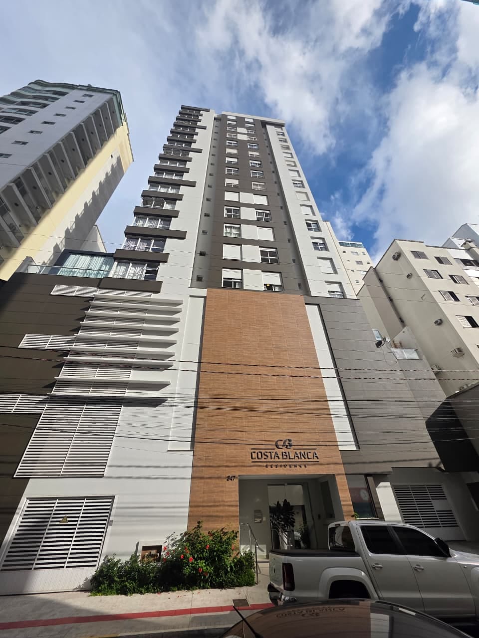 Apartamento 3 suítes mobiliado no Ed. Costa Blanca, Centro, Balneário Camboriú
