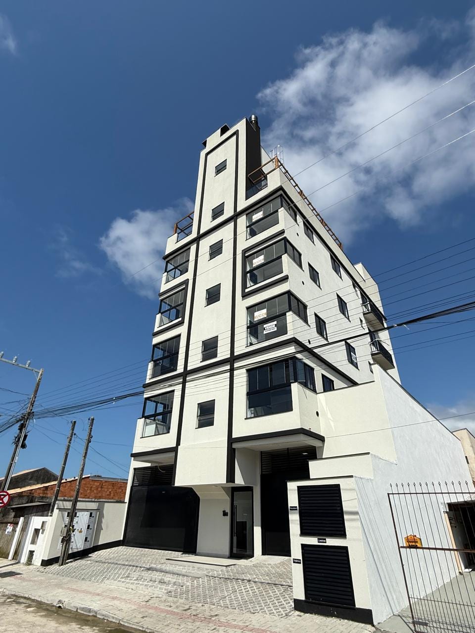 Apartamento 2 dormitórios no Ed. Bella del Mare, Perequê, Porto Belo
