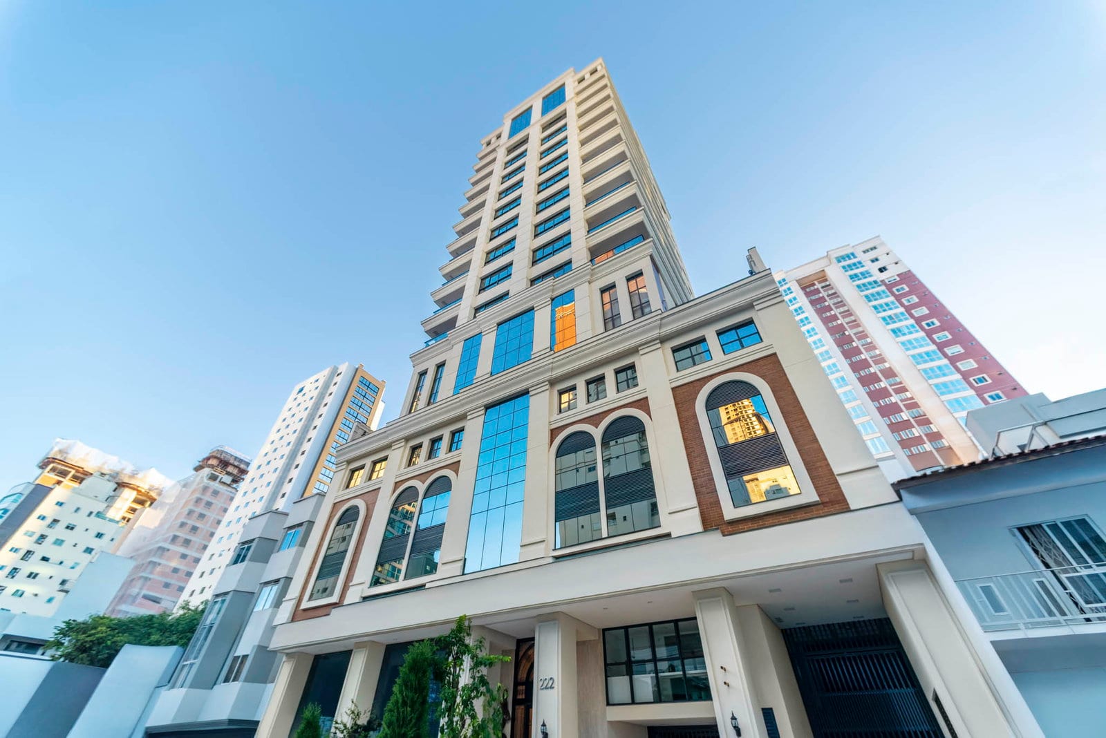 Apartamento 3 suítes mobiliado no Hannover Residence, Centro, Balneário Camboriú