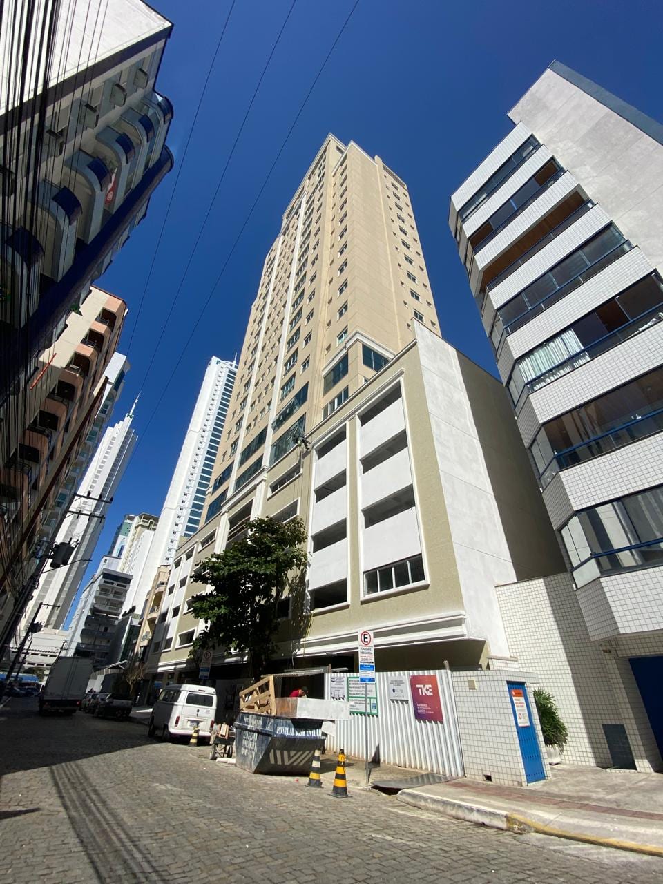 Apartamento 4 suítes mobiliado no Ed. Villa Alba, Centro, Balneário Camboriú
