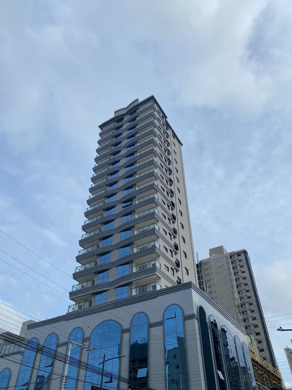 Apartamento 3 dormitórios mobiliado no Bourbon Residence, Meia Praia, Itapema