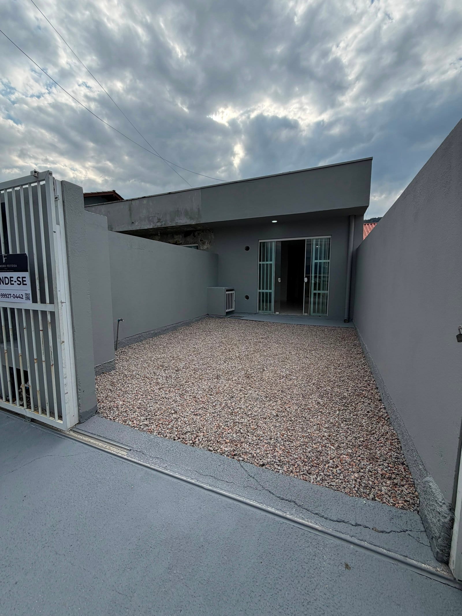 Casa 2 dormitórios na Rua 406 - G, Morretes, Itapema