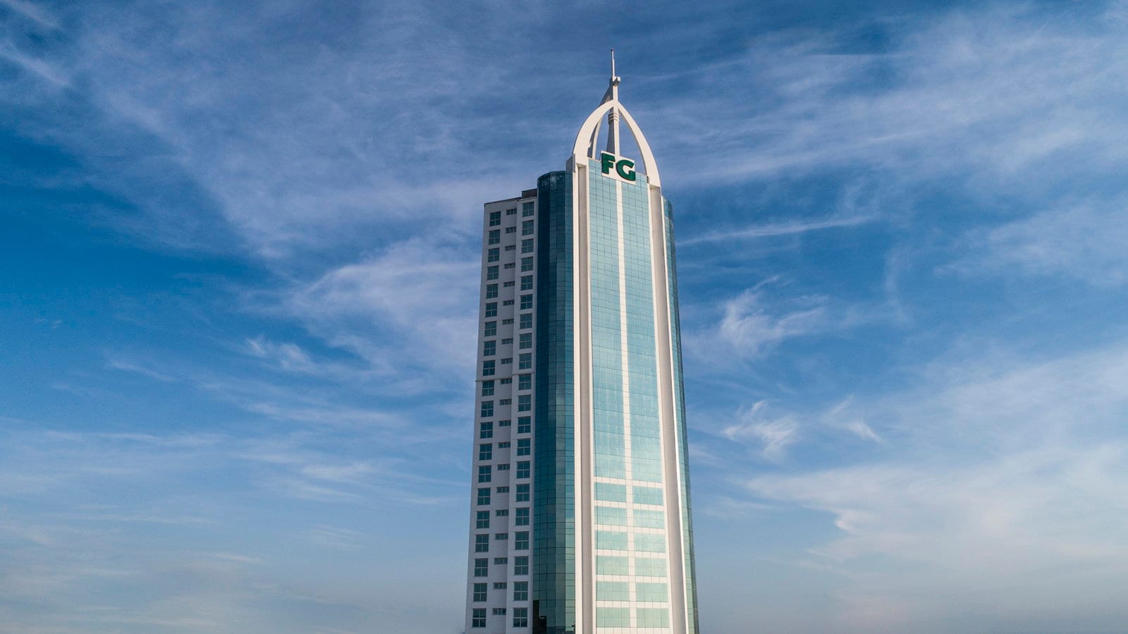 Apartamento 3 suítes mobiliado no Ed. Infinity Coast, Pioneiros, Balneário Camboriú