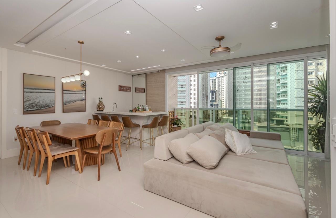 Apartamento 4 suítes mobiliado no Ed. Ville del Acqua, Barra Sul, Balneário Camboriú