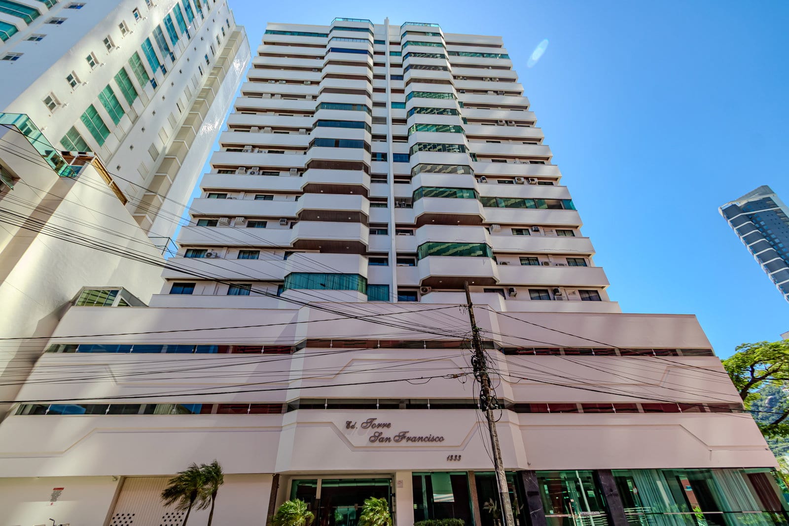 Apartamento 3 dormitórios mobiliado vista mar no Ed. Torre de São Francisco, Barra Sul, Balneário Camboriú