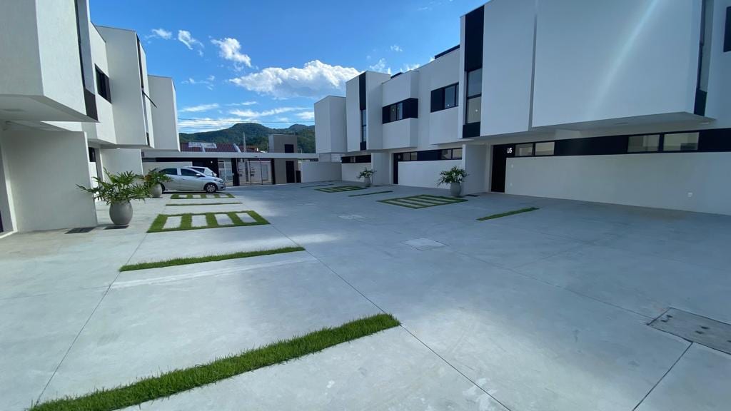 Casa 2 suítes mobiliado na Rua Rio Gurupi, Rio Pequeno, Camboriú
