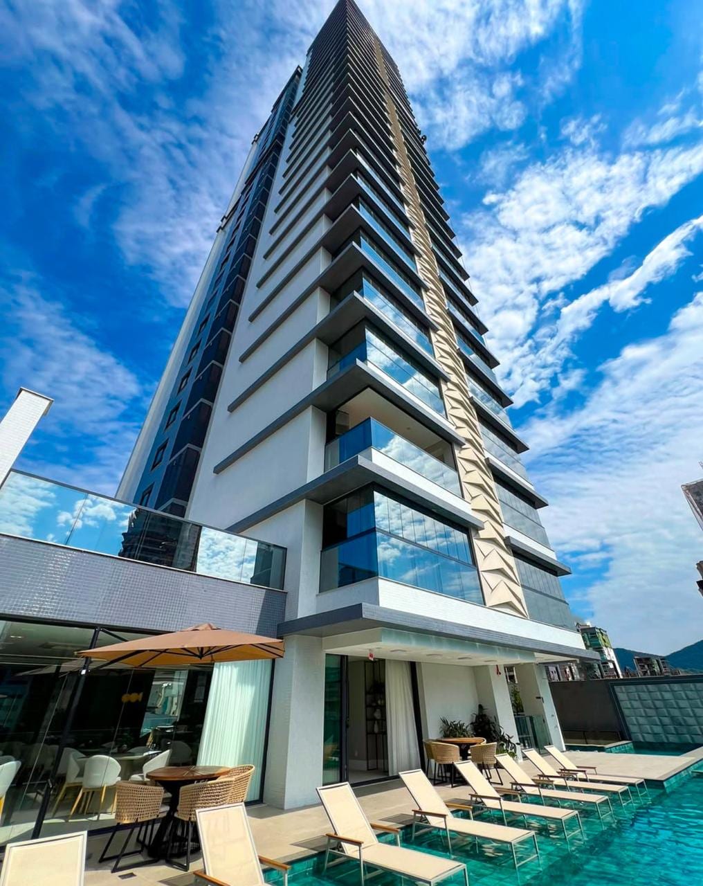 Apartamento 3 suítes no Ed. Grand Mirage, Centro, Itapema