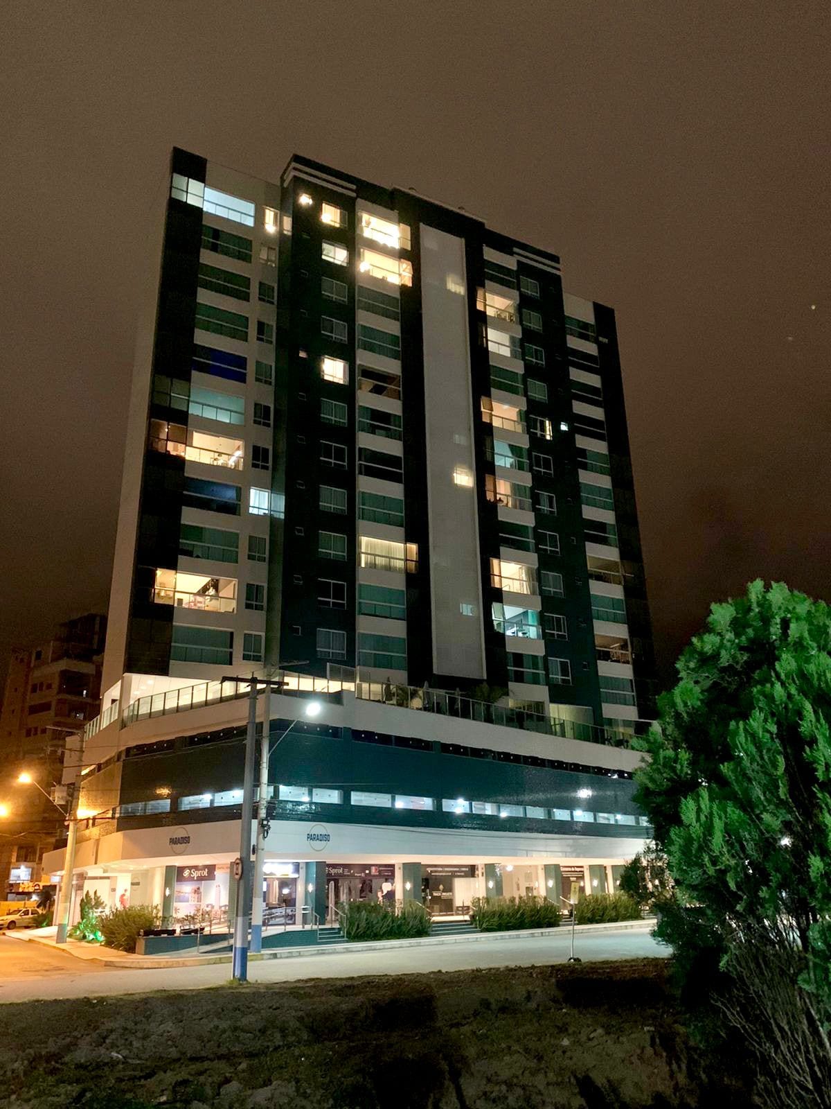 Apartamento 3 dormitórios mobiliado no Residencial Paradiso, Centro, Itapema