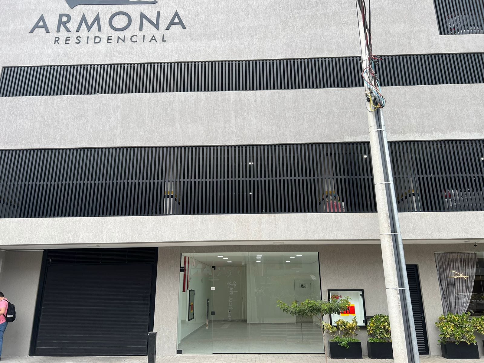 Sala comercial na Rua 440, Morretes, Itapema