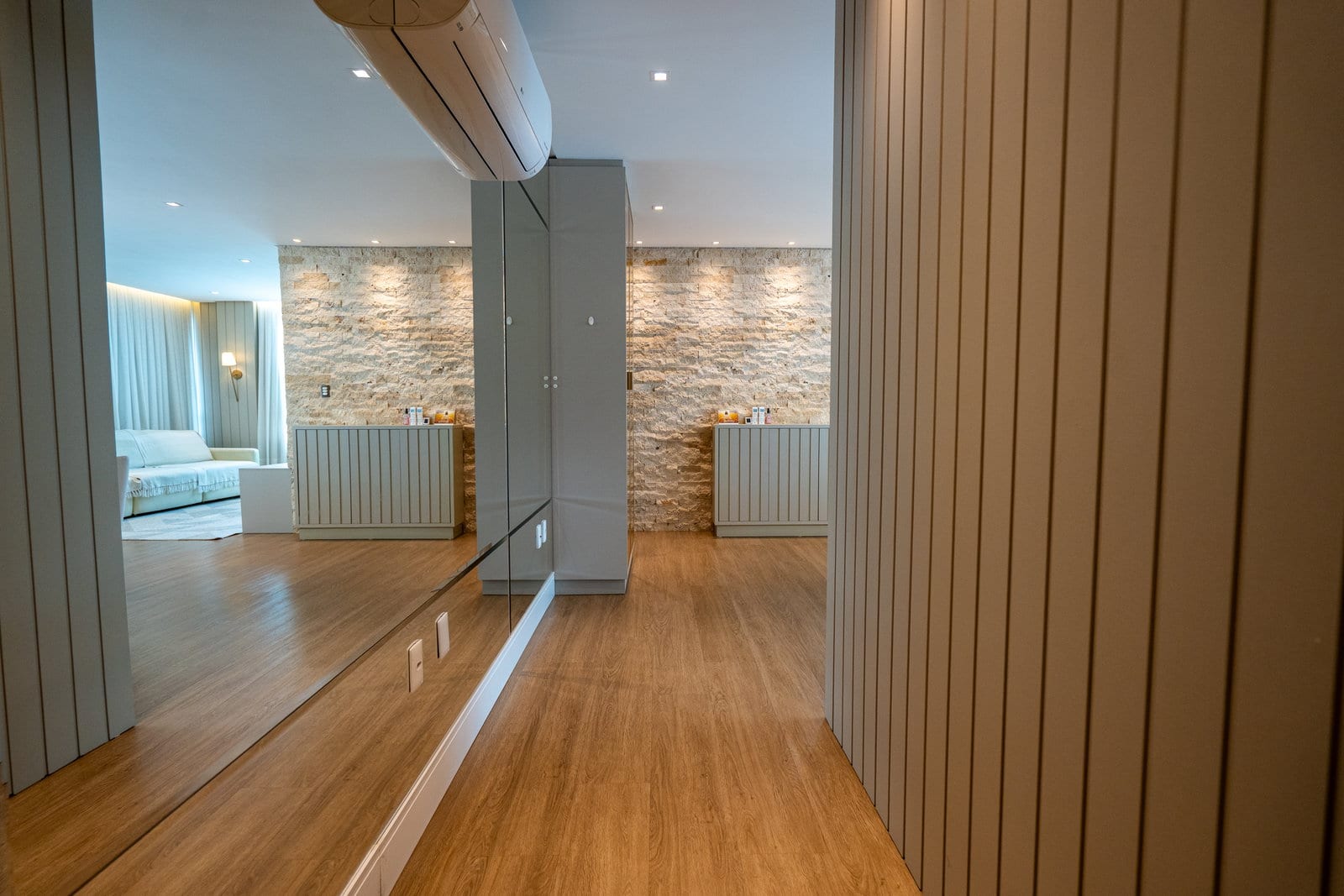 Apartamento 3 suítes mobiliado no Residencial Alta Vista, Centro, Balneário Camboriú