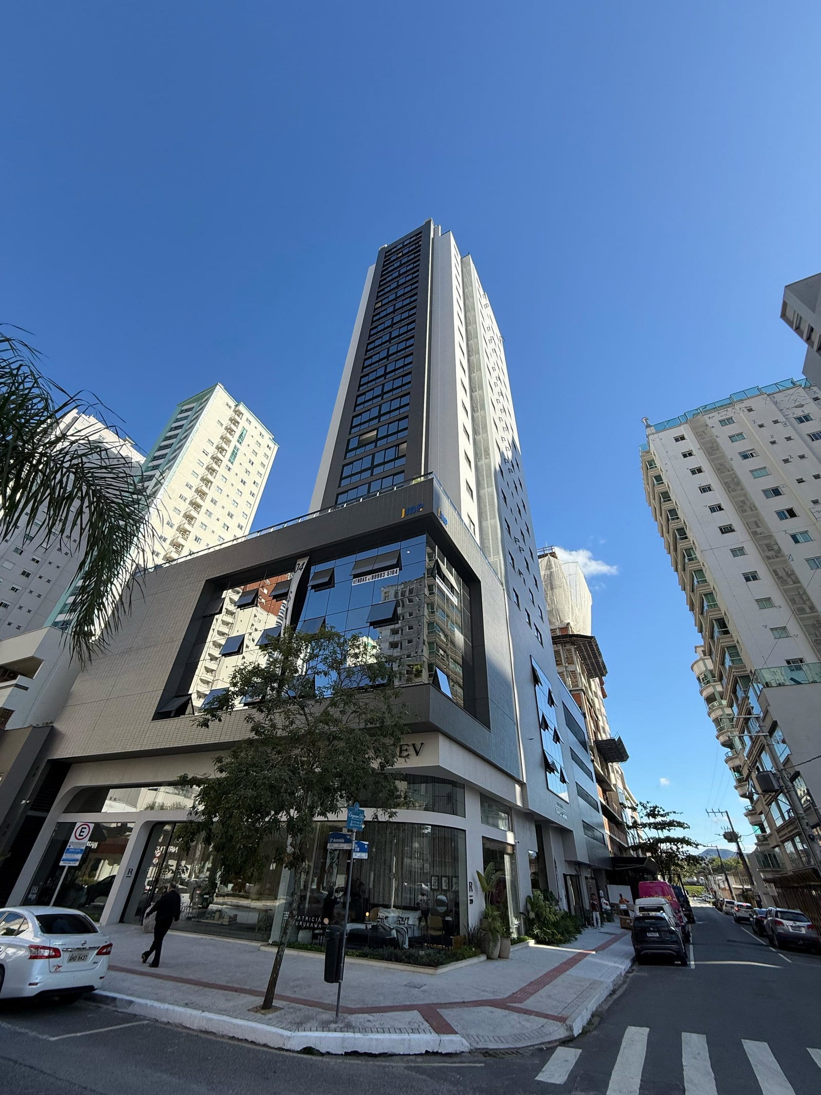 Apartamento 4 suítes no Residencial Farol de Valença, Centro, Balneário Camboriú