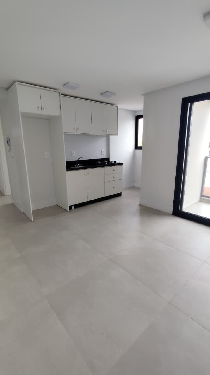 Apartamento 2 dormitórios no Ed. Aventura, Centro, Balneário Camboriú