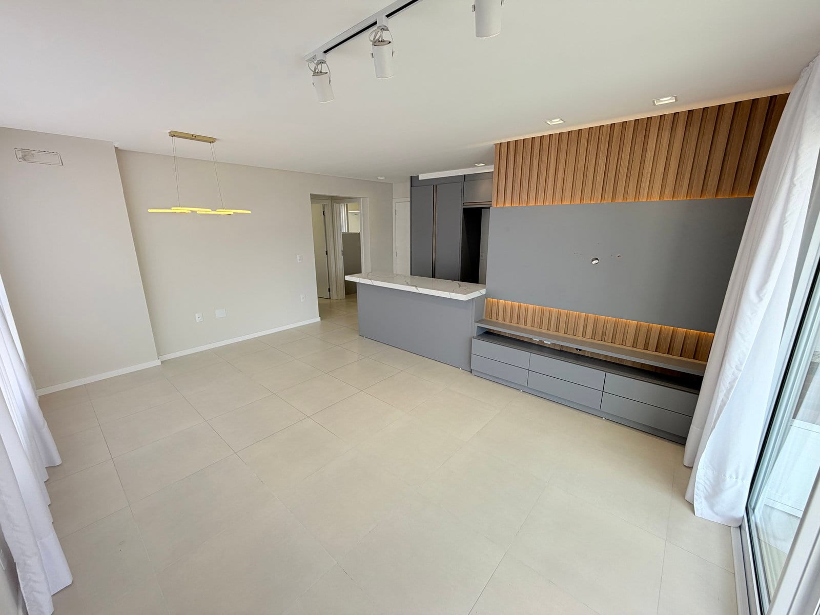 Apartamento 2 dormitórios no Princess Lethicia Residence, Areias, Camboriú