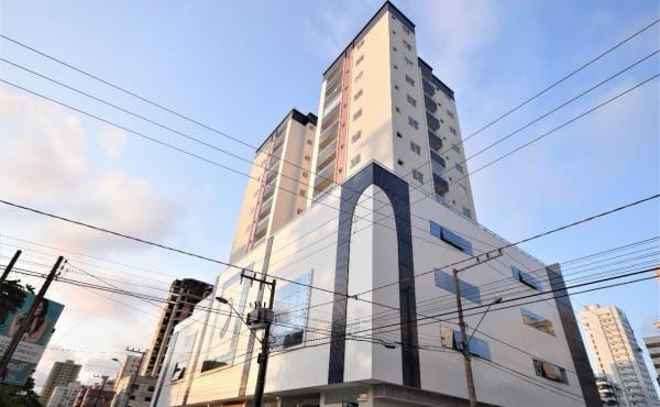 Apartamento 3 suítes no Ed. Grand Reserve, Meia Praia, Itapema