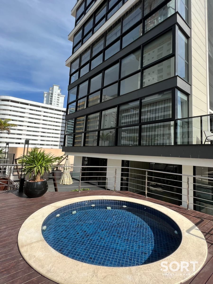 Apartamento 3 suítes mobiliado no Ed. Boulevard Brasil, Centro, Balneário Camboriú