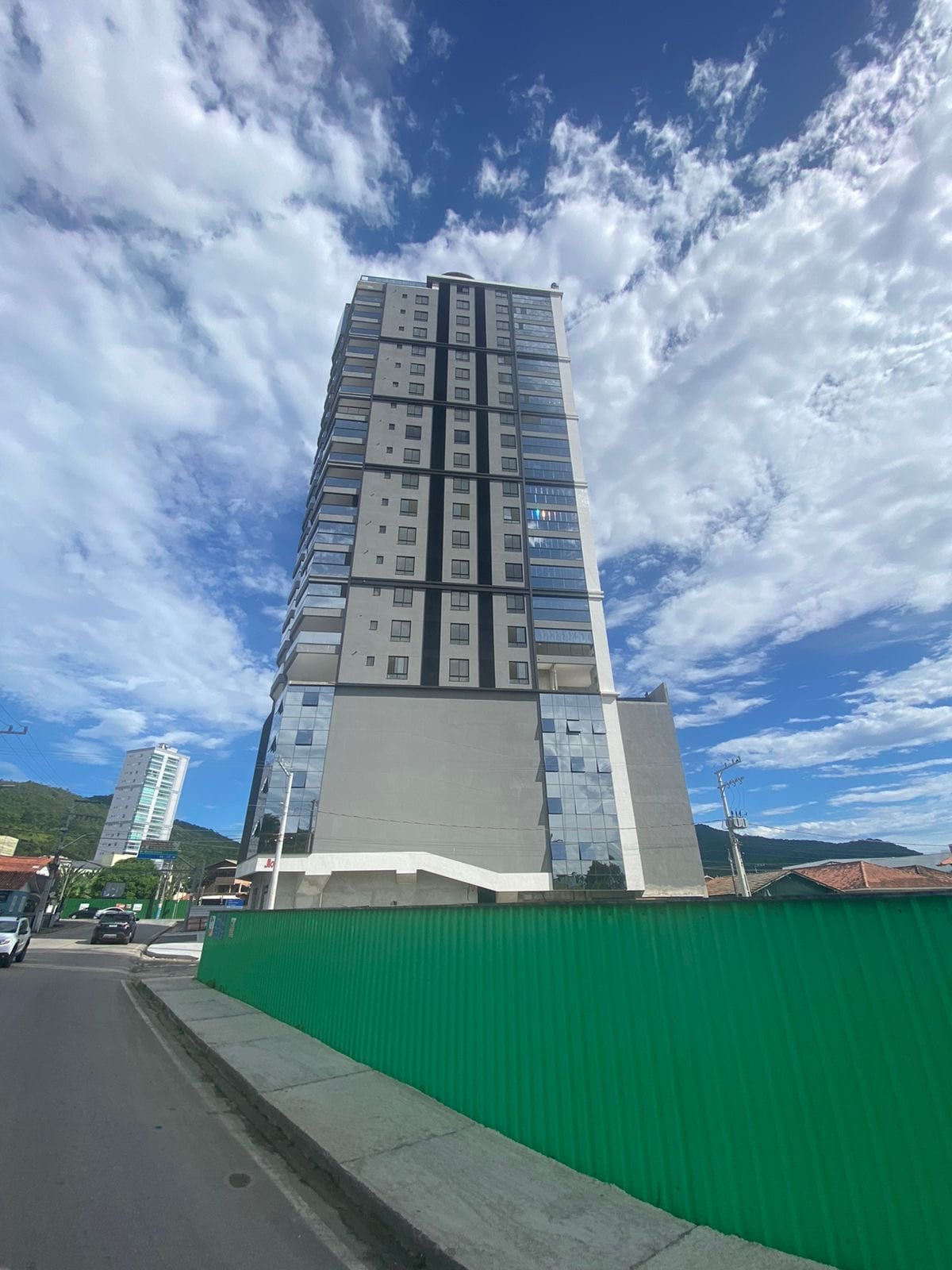 Apartamento 3 dormitórios no Ed. Monaco Tour, Perequê, Porto Belo