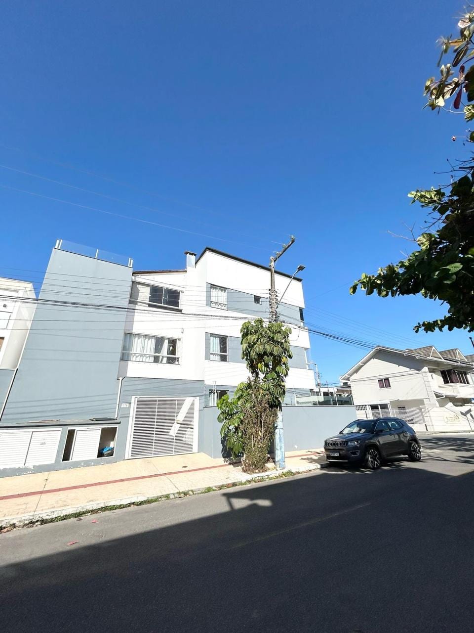 Apartamento 2 suítes mobiliado no Ed. Mar Absoluto, Praia Brava, Balneário Camboriú