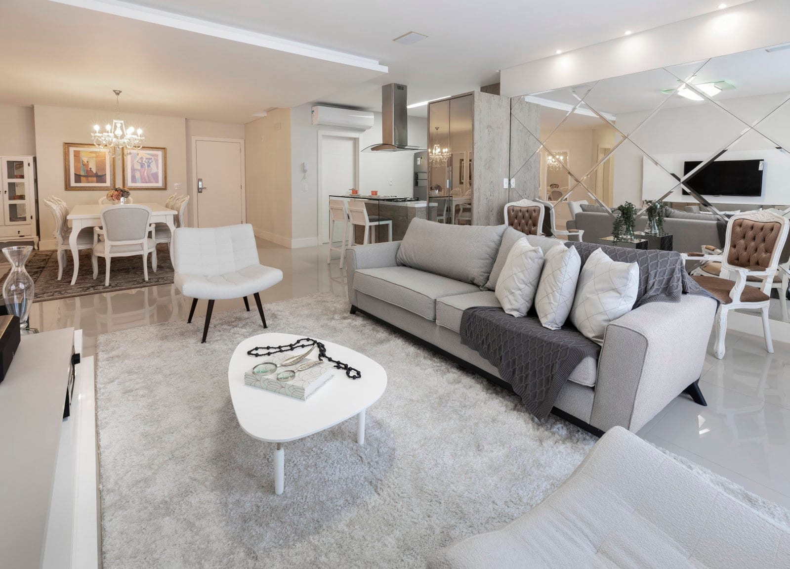 Apartamento 3 suítes mobiliado no Sistina Tower Residence, Centro, Balneário Camboriú