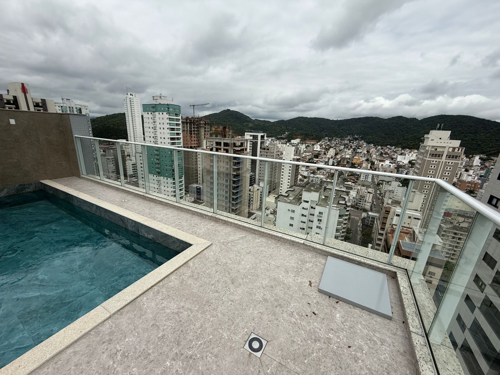 Cobertura duplex 4 suítes com piscina privativa no Olimpia Residence, Centro, Balneário Camboriú
